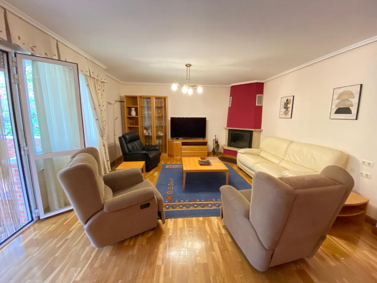 Casa Chalet Jardin Particular Ideal Grupos Y Familias Бараньяйн Экстерьер фото